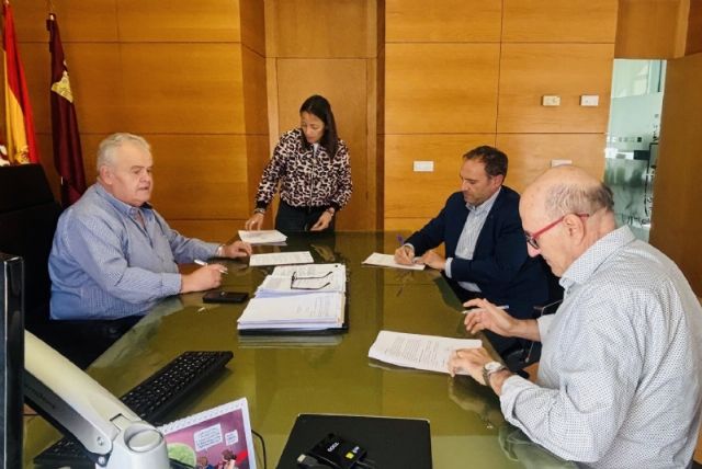 Se suscriben convenios con las tres organizaciones agrarias y ganaderas que operan en el municipio correspondientes al año 2026, en aras a colaborar en el impulso de estos sectores Se suscriben convenios con las tres organizaciones agrarias y ganaderas que operan en el municipio correspondientes al año 2026, en aras a colaborar en el impulso de estos sectores