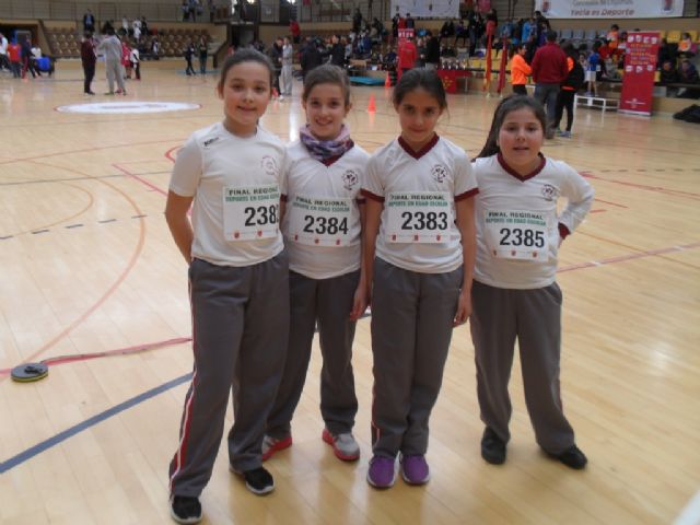 Los colegios Reina Sofa y La Cruz participaron en la Final Regional de Jugando al Atletismo de Deporte Escolar, celebrada en Yecla - 2