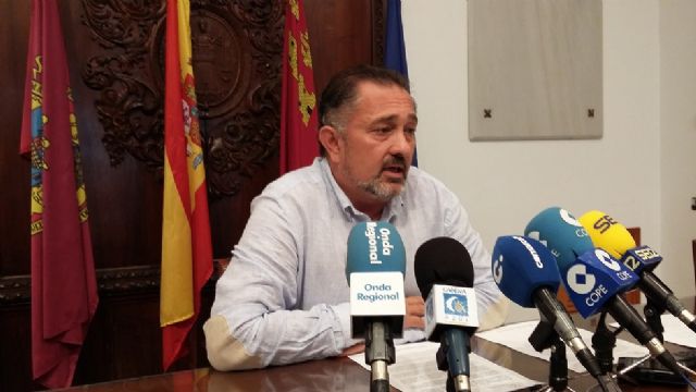 Los lorquinos inician 2017 beneficiándose de una reducción media del 5,23% en el recibo del agua - 1, Foto 1