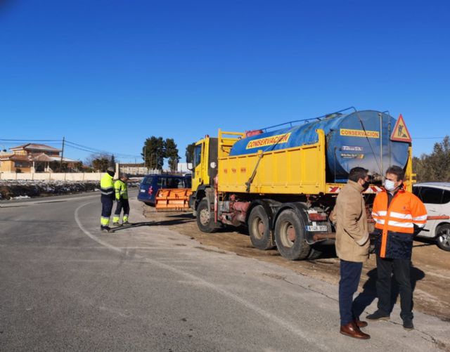 El dispositivo de vialidad invernal cuenta con 50 efectivos para garantizar la seguridad en la red regional de carreteras - 1, Foto 1