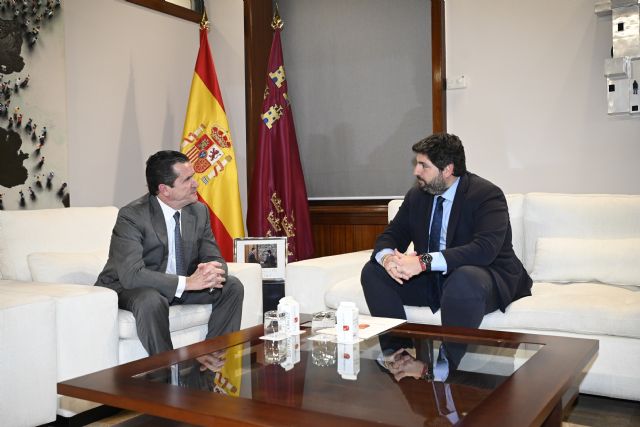 López Miras recibe a los dos nuevos miembros del Consejo Jurídico de la Región de Murcia - 2, Foto 2