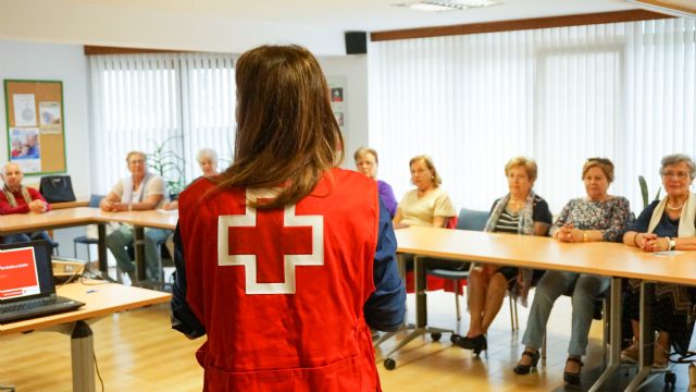 Cruz Roja llama a crear comunidades empáticas con la depresión y la salud mental y promueve ´Cruz Roja Te Escucha´ como soporte psicosocial - 1, Foto 1