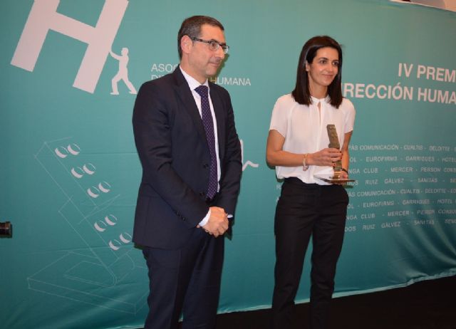 SABIC recibe el premio Dirección Humana por su compromiso en la gestión del talento - 1, Foto 1