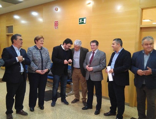 El PP considera que el consenso pasa por incluir los trasvases en el Pacto Regional del Agua - 1, Foto 1