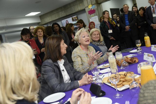 La Universidad de Murcia se suma al desayuno global de mujeres químicas - 1, Foto 1