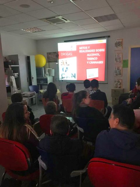 Cerca de 500 alumnos participan en el programa municipal de prevención de drogodependencias y promoción de la salud - 2, Foto 2