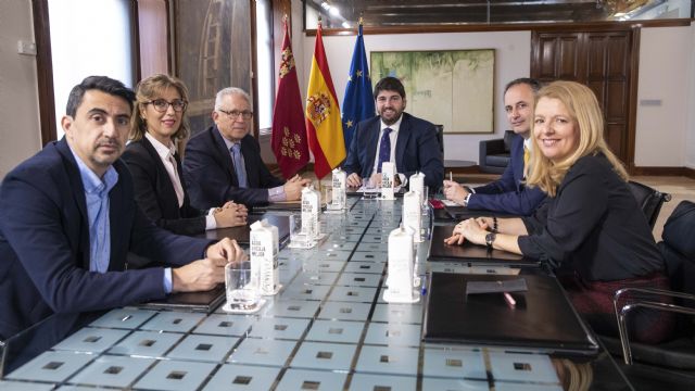 López Miras pone en valor la función esencial de los periodistas como garantes de importantes valores constitucionales - 1, Foto 1