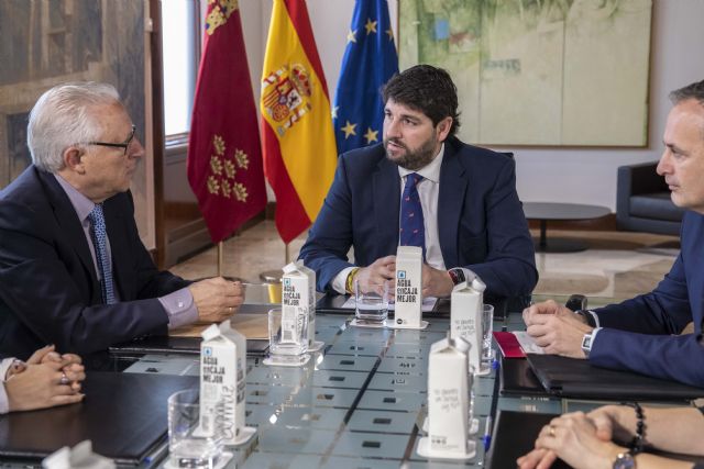 López Miras pone en valor la función esencial de los periodistas como garantes de importantes valores constitucionales - 2, Foto 2