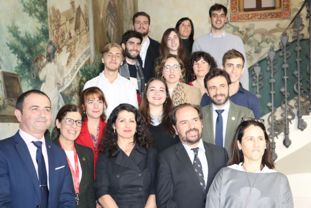 El Gobierno regional recibe a los ocho estudiantes argentinos de la UMU y la UPCT becados a través del Programa Golondrina - 1, Foto 1