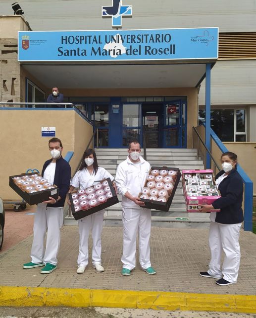 Continúa el obsequio de fruta del SCRATS a los sanitarios como reconocimiento a su labor ante la pandemia - 4, Foto 4