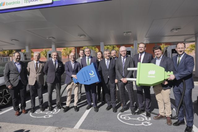 Iberdrola | bp pulse inaugura la estación de recarga con mayor potencia instalada de la Región de Murcia - 1, Foto 1