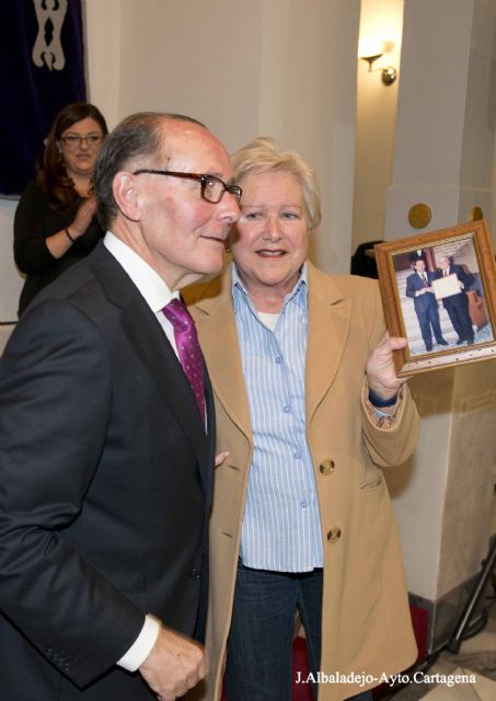 Gregorio Saura recibió el homenaje de la familia procesionista en el Palacio Consistorial - 2, Foto 2