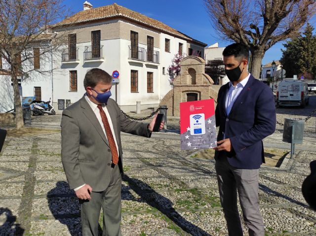 El Ayuntamiento de Granada confía a InnovaSur la instalación de 73 puntos WiFi de acceso gratuito con el objetivo de convertir la capital en una ciudad turística inteligente y conectada - 2, Foto 2