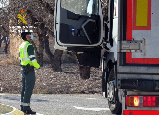 La Guardia Civil investiga a dos personas por la manipulación del tacógrafo de un vehículo pesado - 1, Foto 1