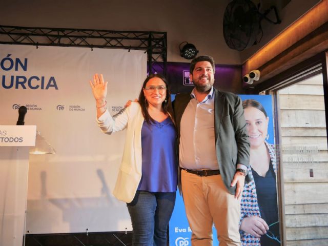 López Miras: Eva Reverte siempre ha estado allí donde no estaba la alcaldesa socialista de Águilas, preocupándose por los problemas de los vecinos - 1, Foto 1