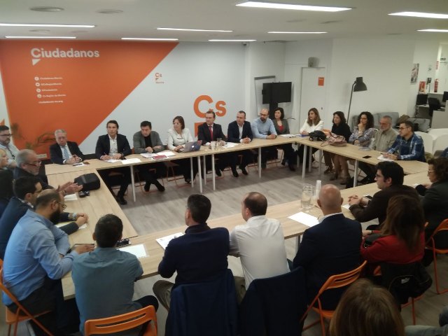 Ciudadanos presenta su Tarjeta Sanitaria Única a los colectivos del sector en la Región - 1, Foto 1