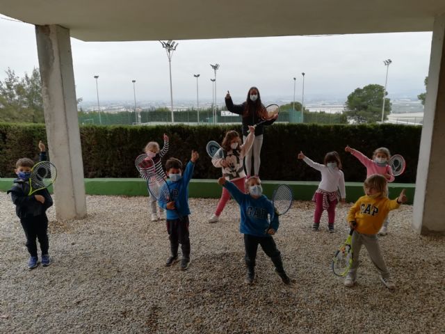 Finaliza el Campus de Semana Santa en el Club de Tenis Totana, Foto 6