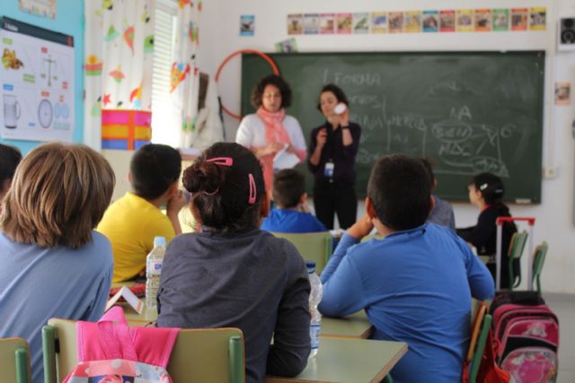 SABIC promueve la iniciativa y el espíritu emprendedor entre los escolares - 2, Foto 2