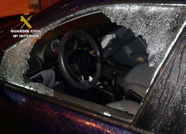 La Guardia Civil esclarece una docena de robos con fuerza en vehículos - 3, Foto 3