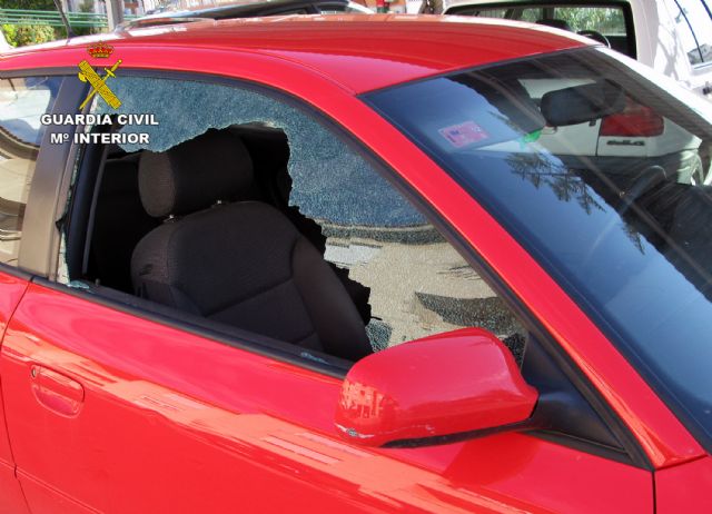 La Guardia Civil esclarece una docena de robos con fuerza en vehículos - 5, Foto 5