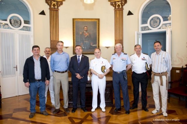 Agregados de Defensa de las embajadas visitan el Palacio Consistorial - 1, Foto 1