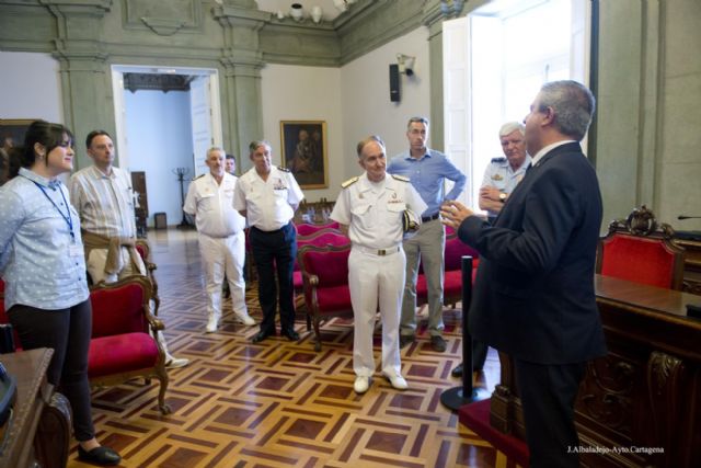 Agregados de Defensa de las embajadas visitan el Palacio Consistorial - 3, Foto 3