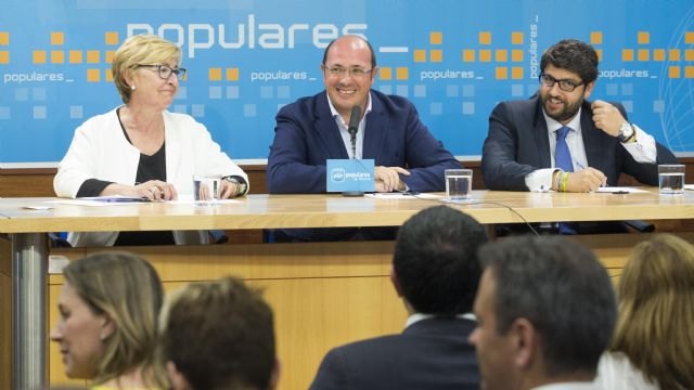 Víctor Martínez pregunta a Rivera si cree que la supresión de  los aforamientos va a dar de comer a los agricultores de la Región - 2, Foto 2