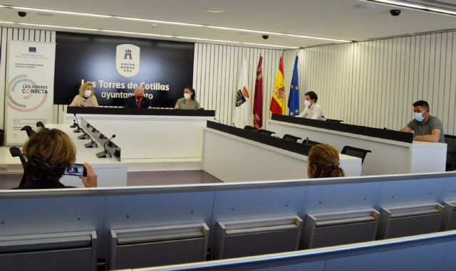 Las Torres de Cotillas celebra el Día Internacional de la Enfermería con un minuto de silencio - 5, Foto 5