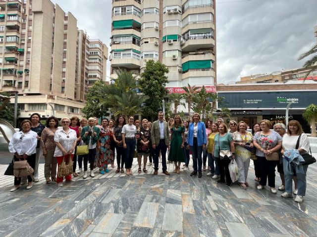 Ballesta potenciará la labor social de los centros de la mujer con un plan específico que multiplique los programas, cursos y talleres - 2, Foto 2