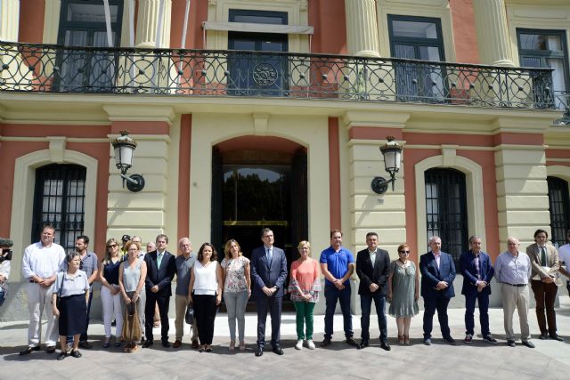 El Ayuntamiento de Murcia se suma al minuto de silencio por el XX aniversario del secuestro y asesinato de Miguel Ángel Blanco - 1, Foto 1