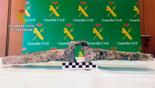 La Guardia Civil recupera en Murcia un cepo de ancla de la época romana - 1, Foto 1