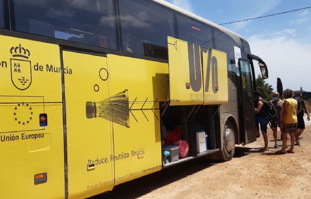 La Comunidad pone en marcha el sistema de autobuses 'Calblanque 4:40' para reducir el impacto de vehículos en la flora y la fauna - 1, Foto 1