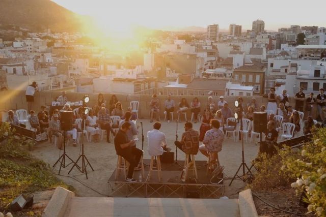 La Mar de Músicas dedica un recital poético a Leonard Cohen este jueves al atardecer junto al Teatro Romano de Cartagena - 1, Foto 1