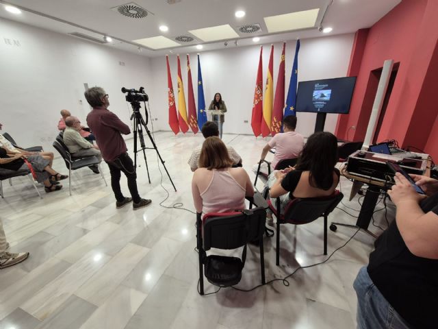 El Ayuntamiento de Murcia celebra el Día del Cooperante con la inauguración de la exposición fotográfica ´Los intocables´ y dos mesas redondas - 1, Foto 1