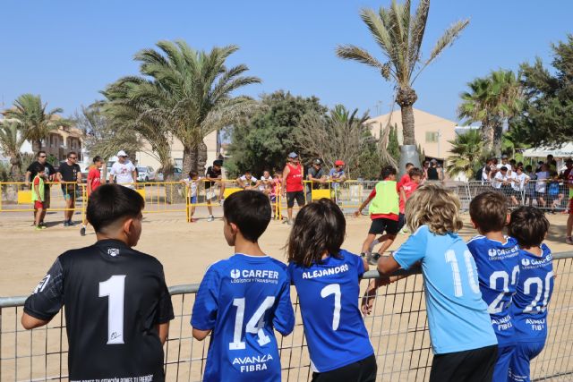 Más de un centenar de niños participan en el Torneo de Fútbol 4x4 de El Mojón - 1, Foto 1