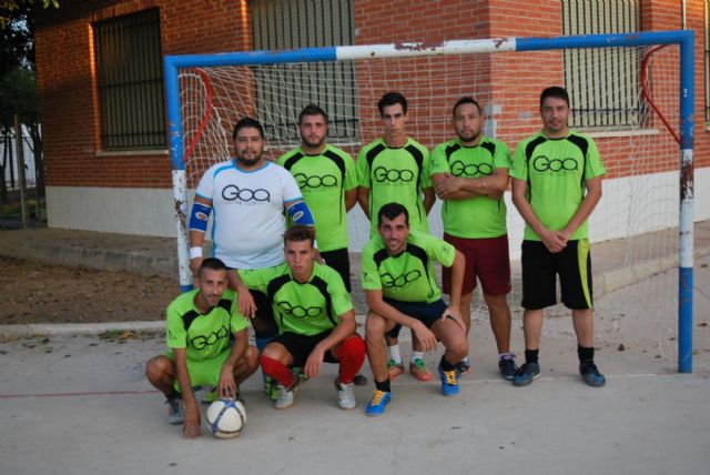 El equipo local Marivending gana el IV Torneo de Fútbol Sala AVV La Aljorra - 1, Foto 1