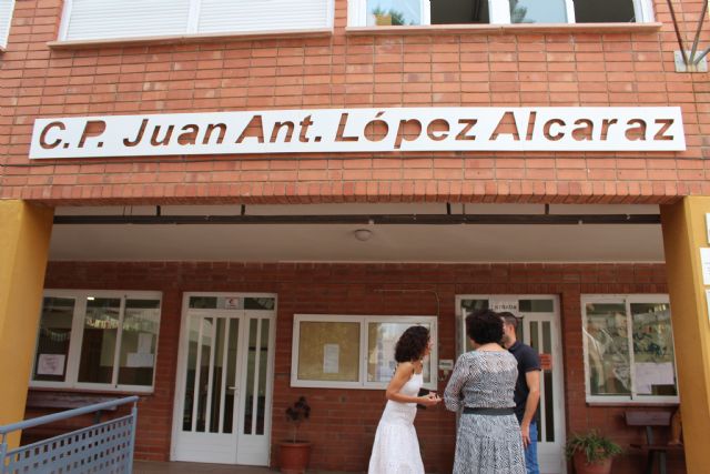 Casi 1.900 alumnos de Educación Infantil y Primaria comienzan el curso 2022/2023 en los cinco colegios de Puerto Lumbreras - 5, Foto 5