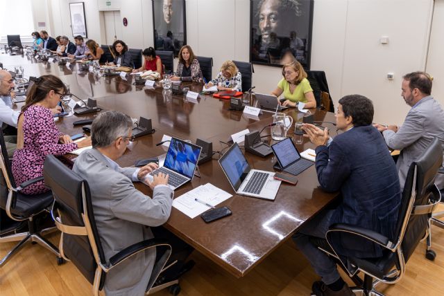 El secretario de Estado de la Seguridad Social se reúne con los interlocutores sociales para consensuar la última parte de la reforma de pensiones - 1, Foto 1