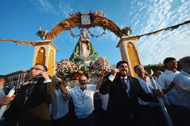 Fernando destaca “la emoción y alegría de la ciudad de Murcia” durante la despedida de la Virgen de la Fuensanta - 1, Foto 1