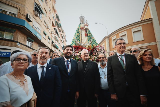 Fernando destaca “la emoción y alegría de la ciudad de Murcia” durante la despedida de la Virgen de la Fuensanta - 2, Foto 2