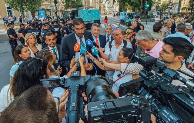 VOX acude a la misa y procesión para despedir a la Fuensanta - 2, Foto 2