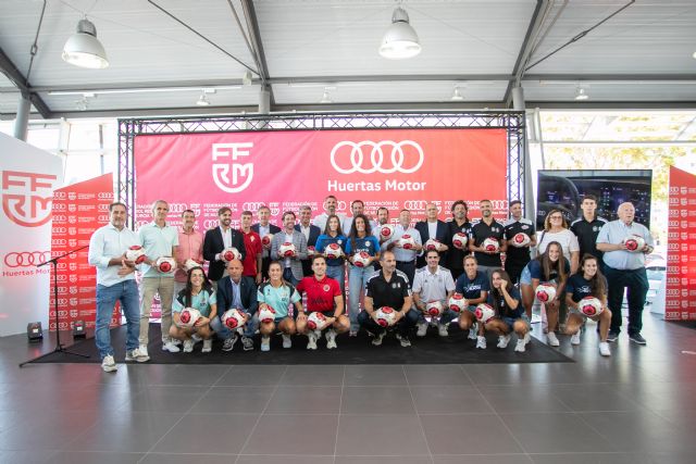 Presentado el balón el balón de la temporada 24/25 en Audi Huertas Motor - 3, Foto 3