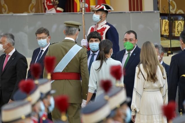 López Miras reivindica la unidad de todos los españoles y aboga por dejar a un lado los posicionamientos radicales y las diferencias - 3, Foto 3