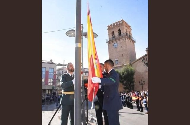 El Atlético se une al homenaje a la bandera española