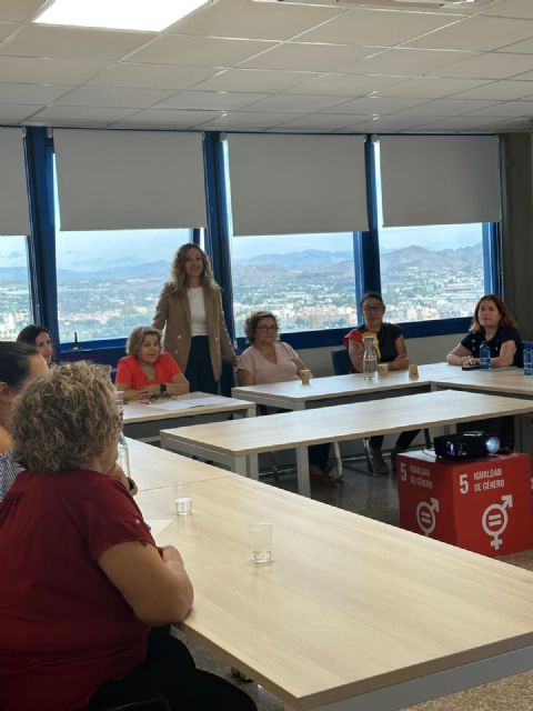 Los Centros de la Mujer se forman con el Ayuntamiento de Murcia para reducir la brecha digital - 2, Foto 2