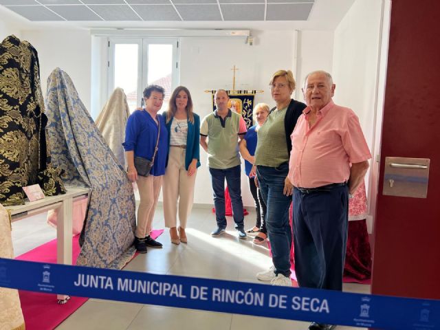 Rincón de Seca acoge una exposición histórica del ajuar de la Virgen del Rosario con motivo de su 80 aniversario - 1, Foto 1