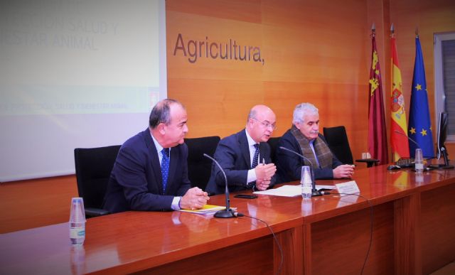 El consejero de Hacienda inaugura la jornada ´Legislación de Protección, Salud y Bienestar Animal´ - 1, Foto 1