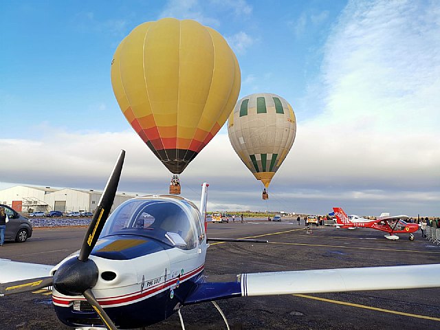 El aeródromo Los Garranchos acogió ayer el Día Aeronáutico - 1, Foto 1