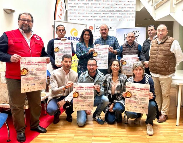 El Ayuntamiento colabora en la iniciativa “Olla gitana solidaria” - 4, Foto 4