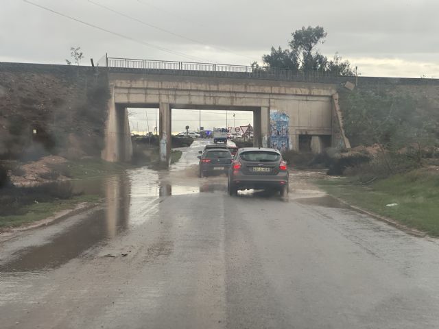 MC: El Gobierno local, incapaz de resolver los problemas de seguridad vial del Camino del Sifón - 1, Foto 1